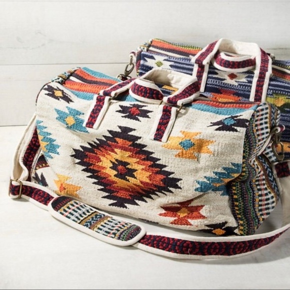 The CUALLI Aztec Inspired Print Weekender - Picture 7 of 7